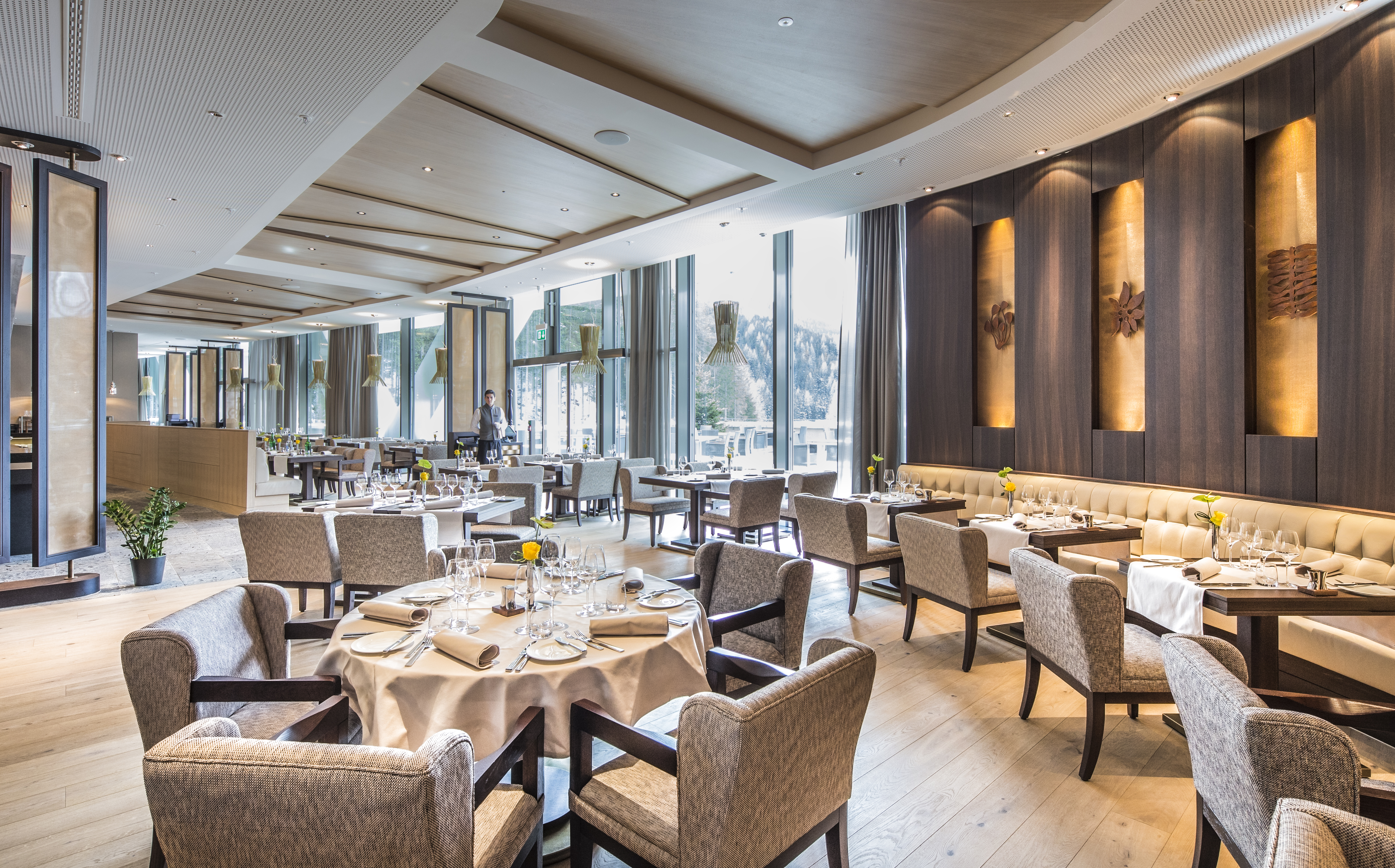 AlpenGold Hotel Davos  5*